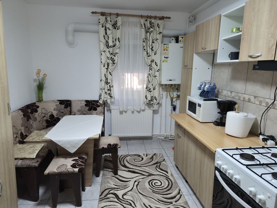 Apartament 2 camere de inchiriat