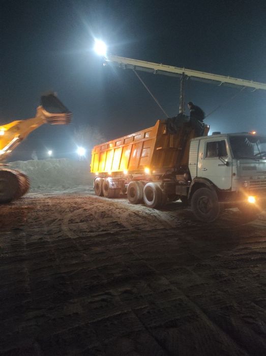 Тонар прицеп сотилади