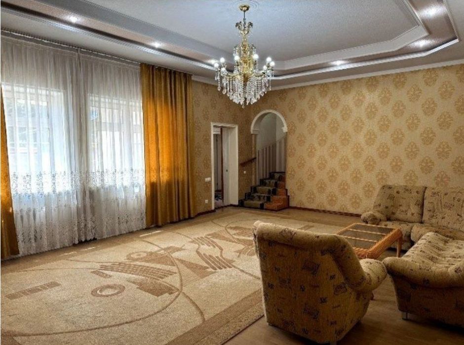 8 ком М.Улугбек ИНХА Дома аренда