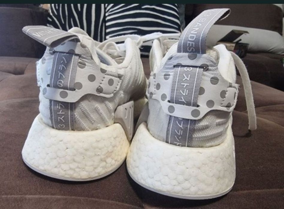 Adidas NMD R2 Primeknit triple дамски маратонки номер 41 1/3