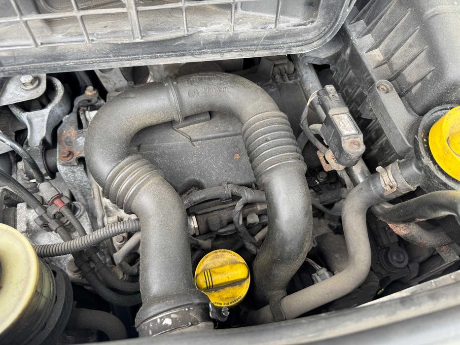 Dezmembrari Dezmembrez Piese piesa Dez Opel Vivaro 2.0 d M9Rm786 2010