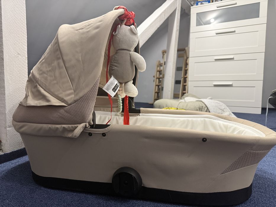 Vând Landou pentru cărucior Cybex Melio, ergonomic, Almond