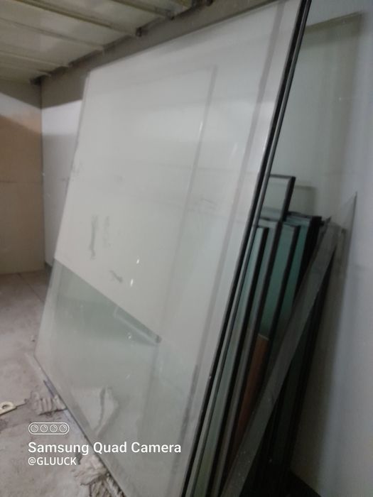 Стекла разных размеров