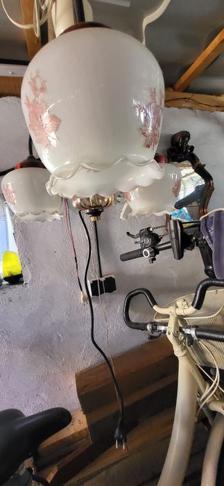 Lustra veche pictata manual