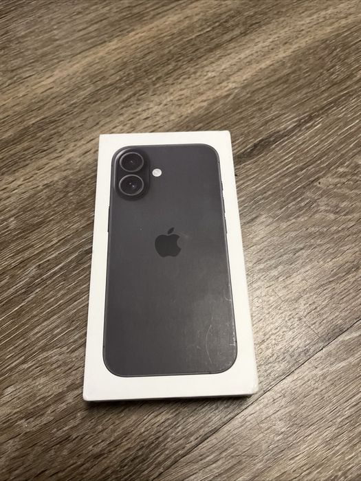 Кутия за iphone 16
