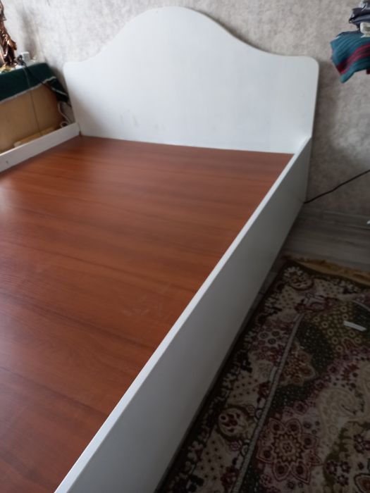 Продам Кровать б/у