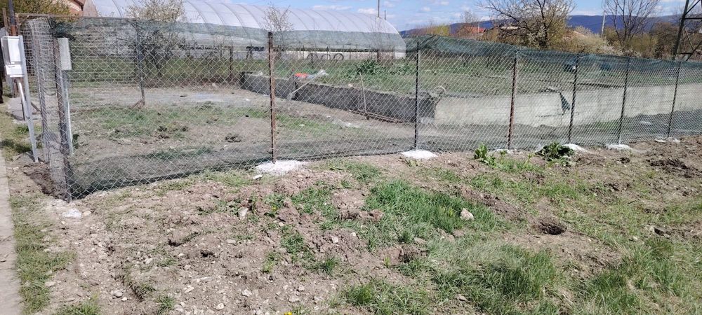Teren intravilan Rm Valcea 1275 mp  fundatie 100 mp autorizatie
