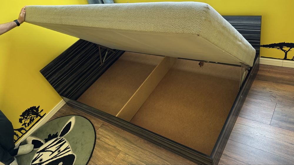 Продавам обзавеждане