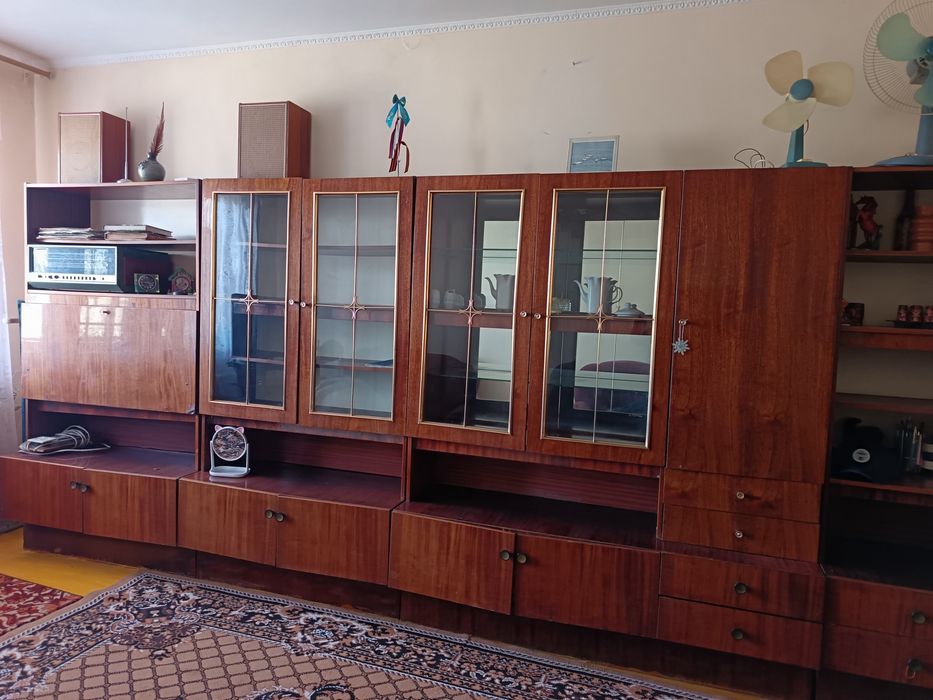 Продаётся стенка в хорошем состоянии