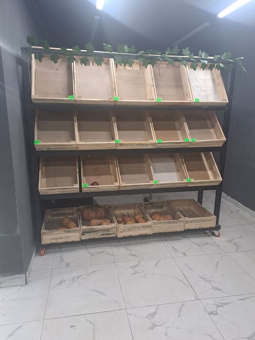 витрина для фруктов