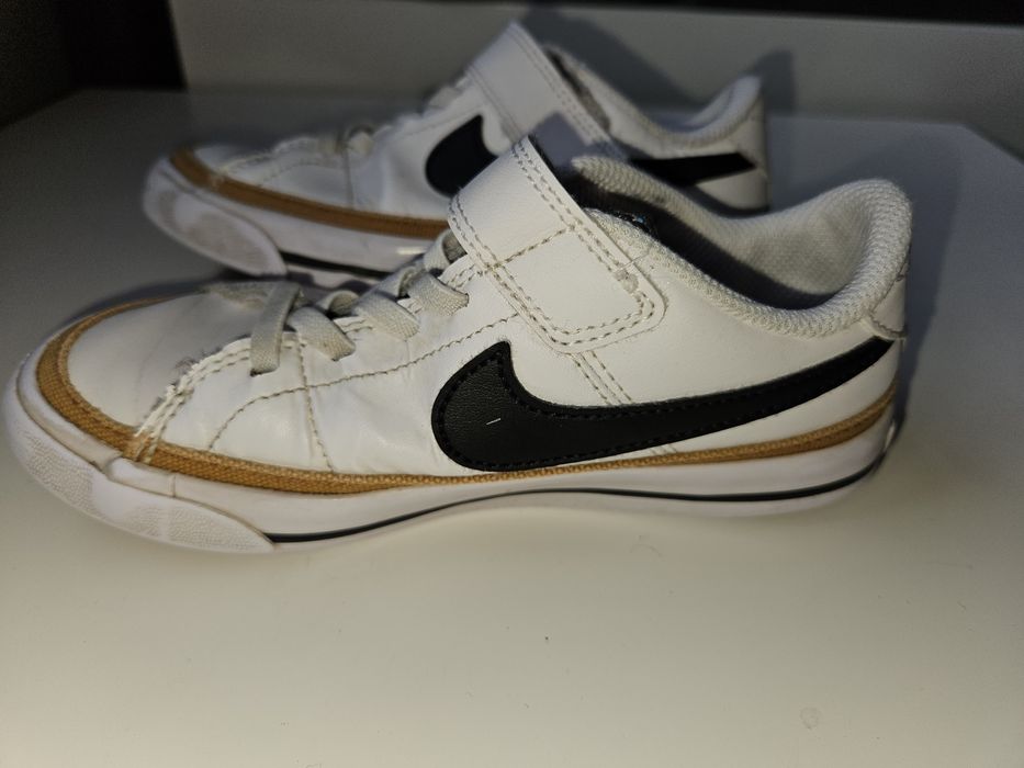 Маратонки Nike 28 номер