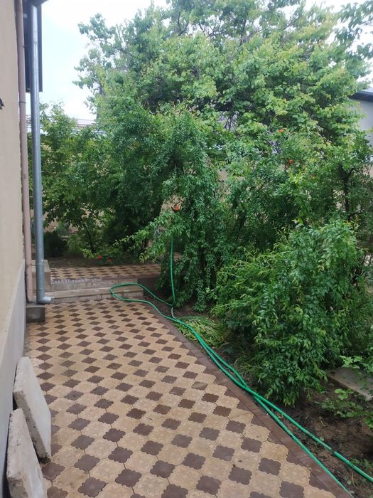 Xovli uy joy sotiladi