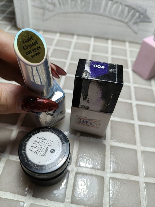 Продам лаки, базы и т.д