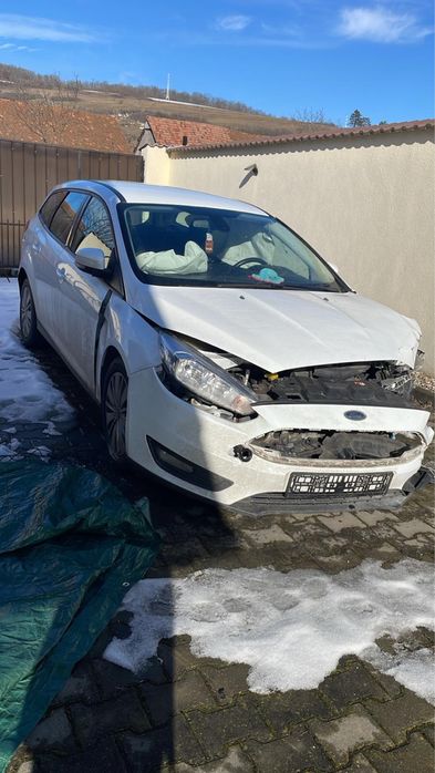 Ford focus avariat