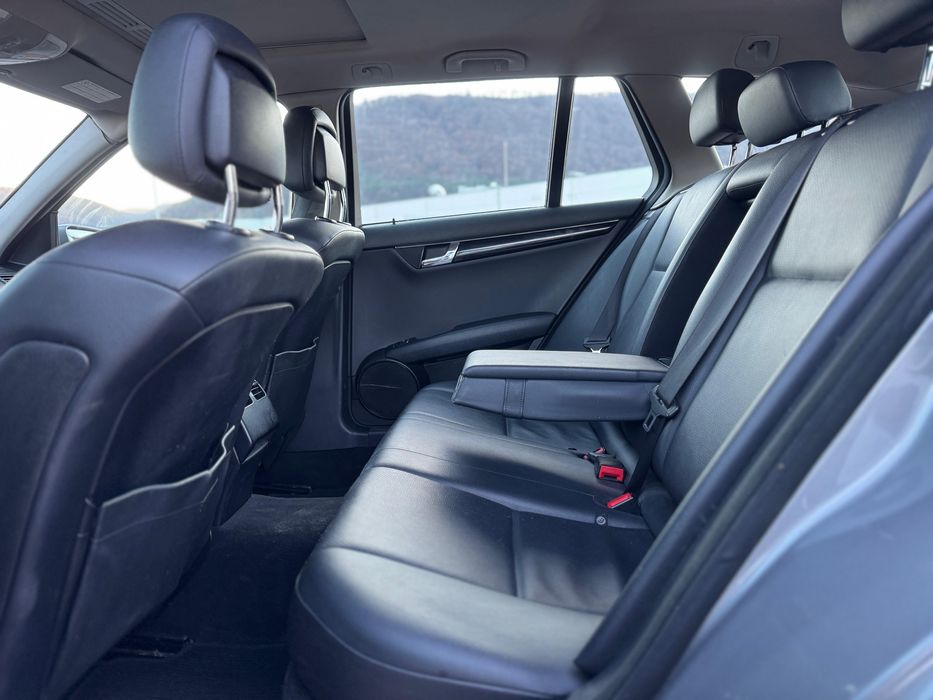 Mercedes C 200  2.2 diesel 2011