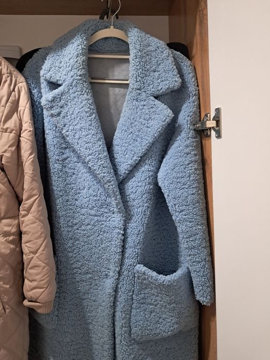 Продам куртки,  пальто,  кофты