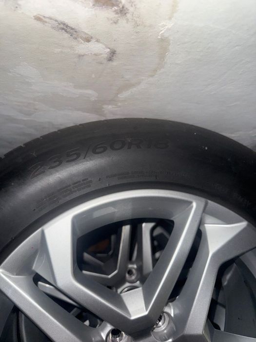 Джанти с гуми Audi SUV