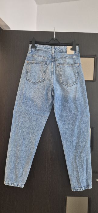 Blugi mom Zara marimea 36