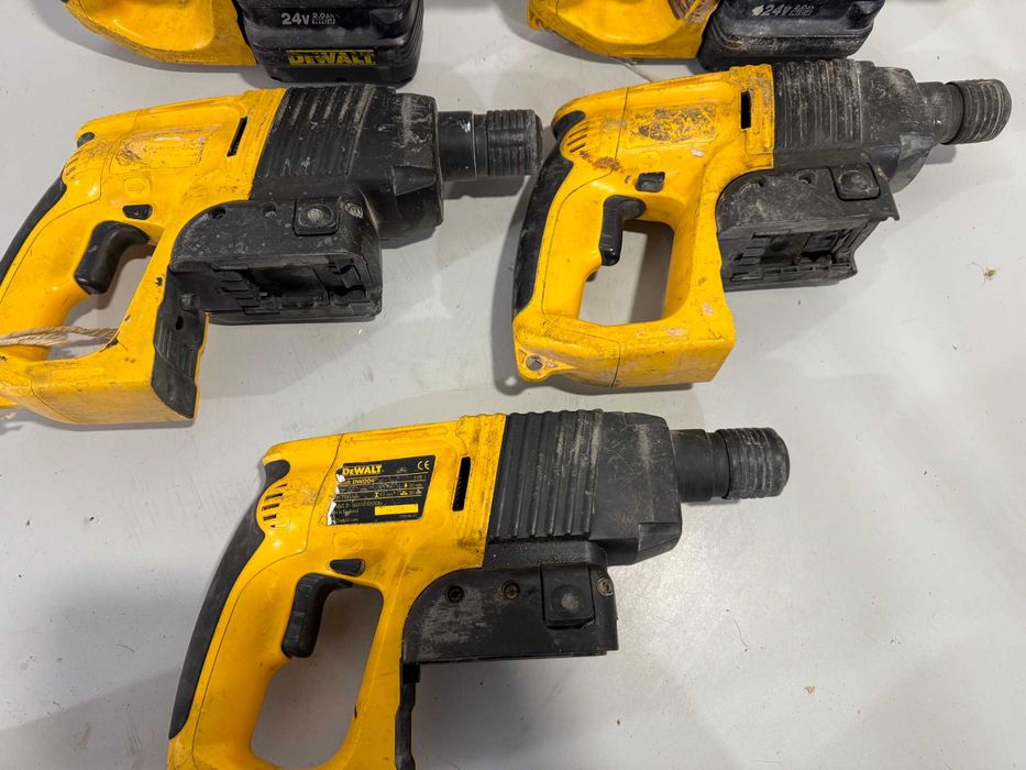 Перфоратор  - Dewalt 24 V /  ЛОТ 44