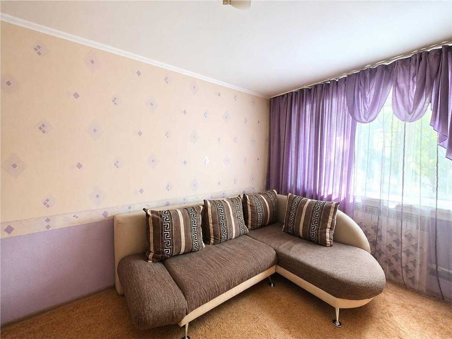 Продам 3 комн квартиру студию, на востоке