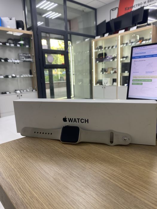 Apple watch Se Gen2 (p25)