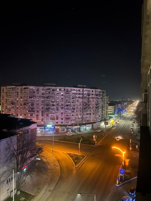 Apartament 3 camere Central + Loc de parcare.