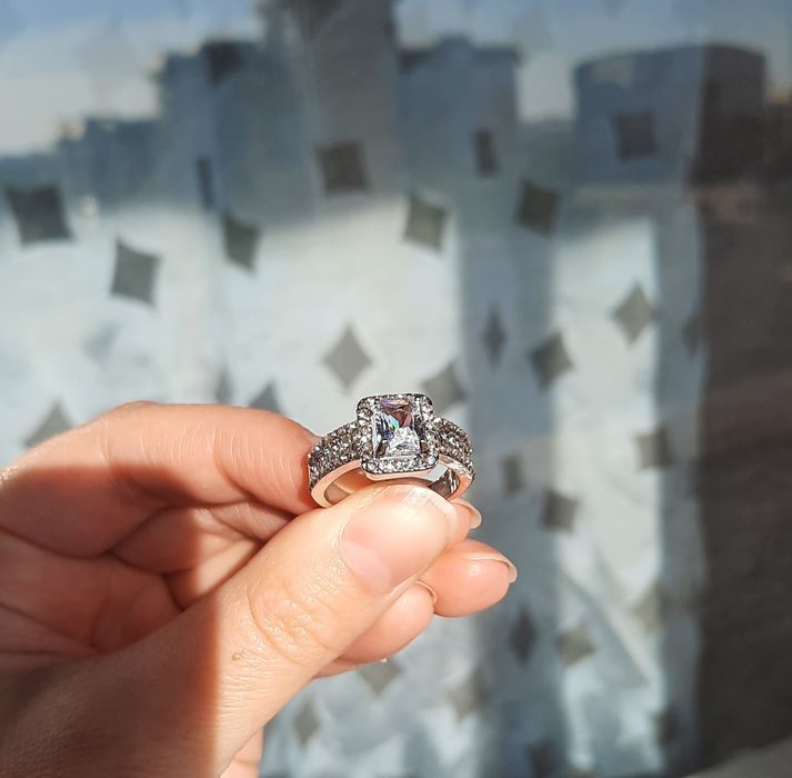 Новое кольцо продам