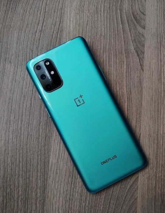 One plus 8t 8/256 gb
