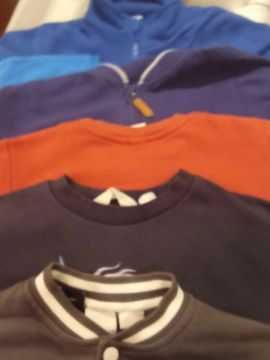 Три панталона момче 5-6 г.- 5 евро..