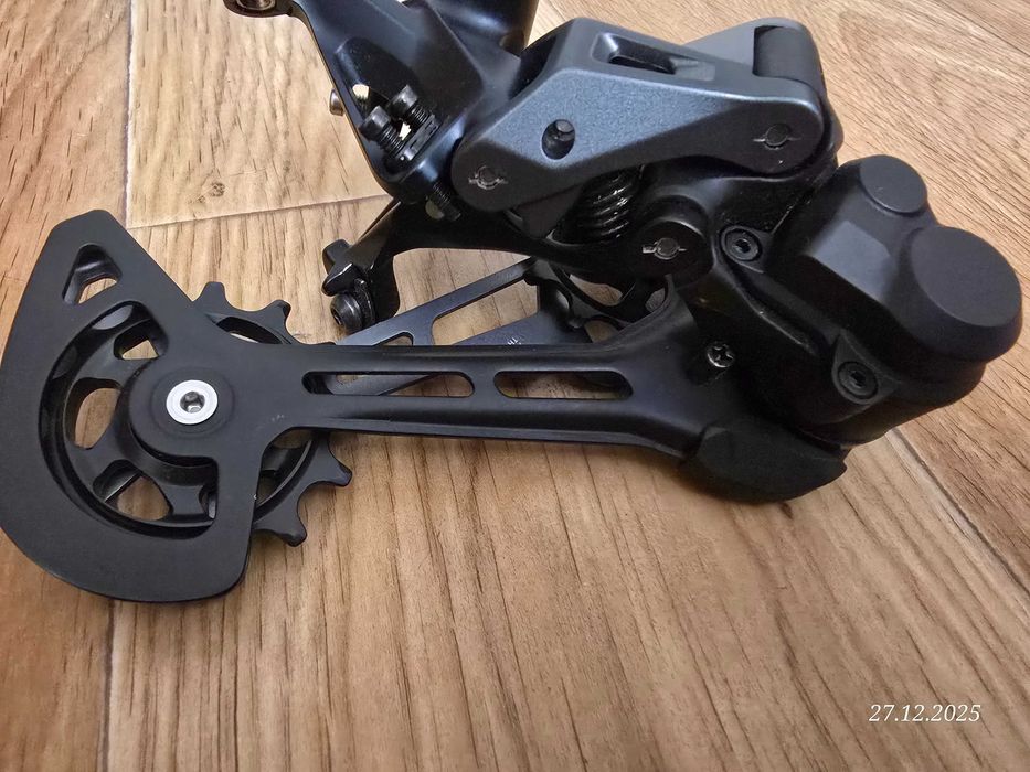 Задний переключатель.shimano slx  rd-m7100