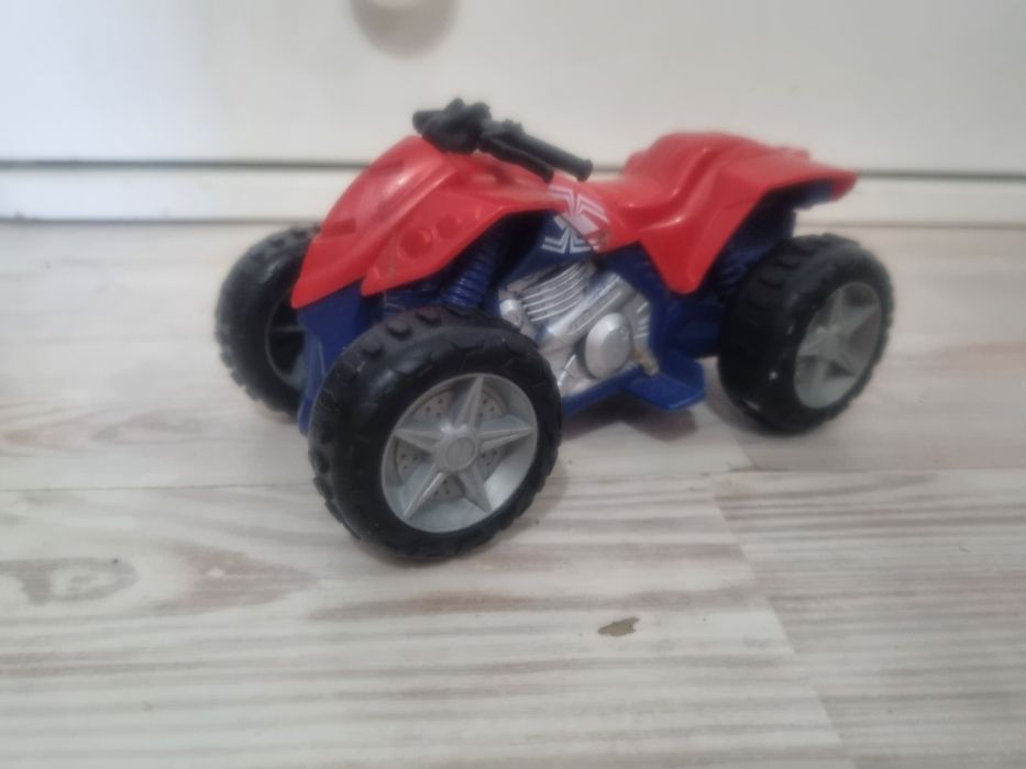 Продаются игрушки