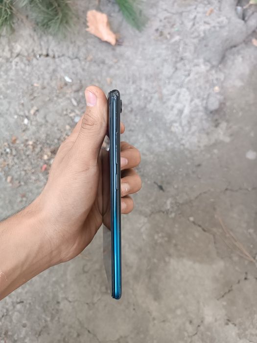Vivo telefon sotiladi