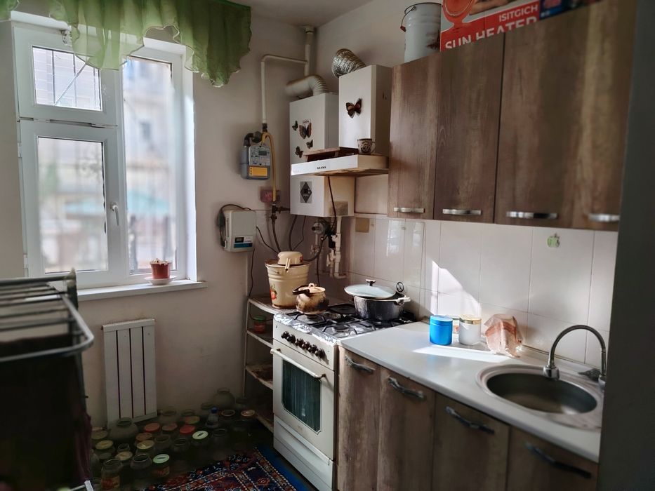 Bustyning qattiq zarbasi