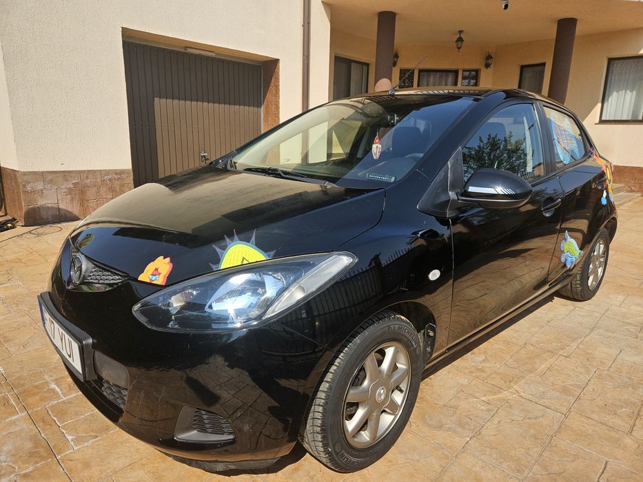 MAZDA 2