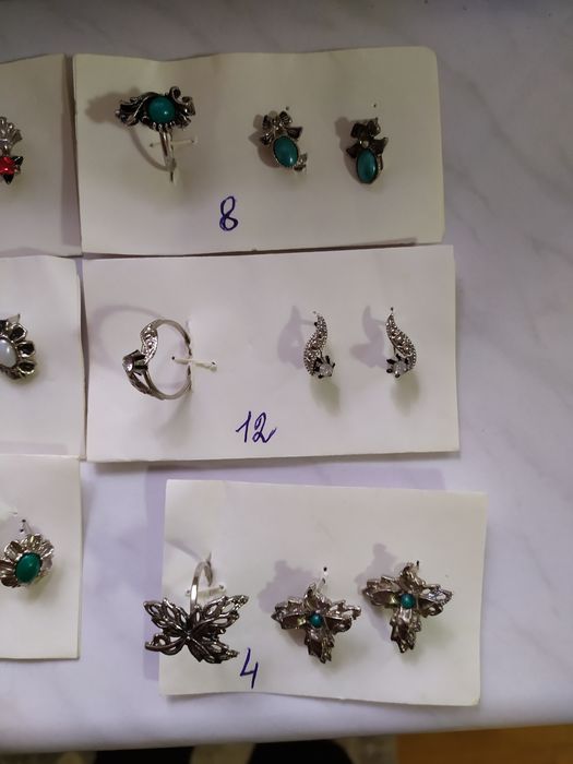 Продаю бижутерию