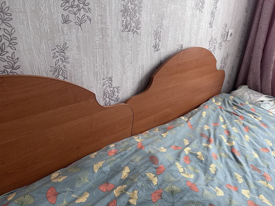 Двухспальный кровать