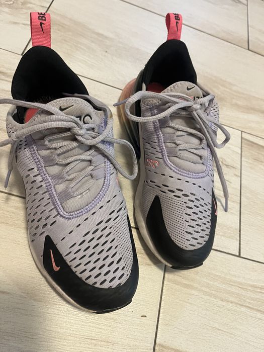 Adidasi nike culoare mov talpa usoara