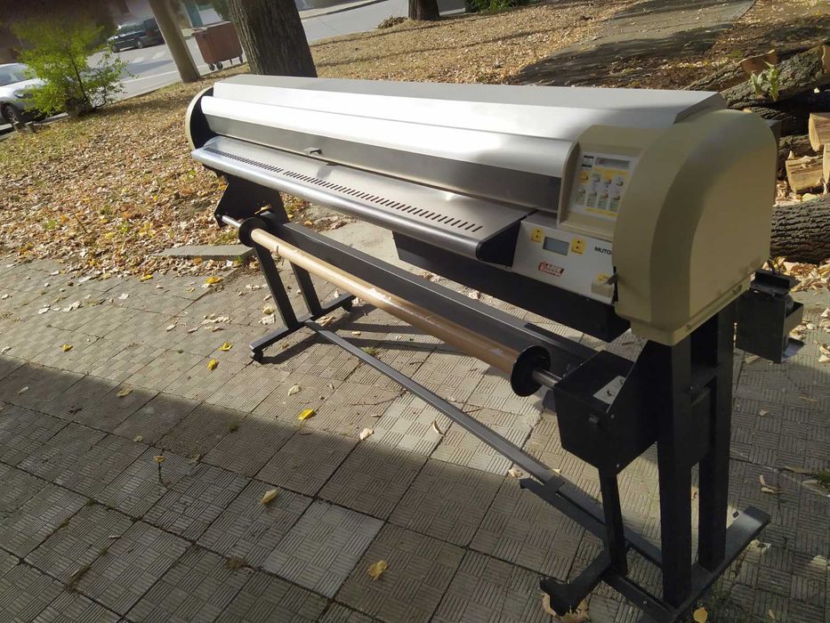 2 броя солвентни принтери за части Mutoh Rock HOpper 7 и 38