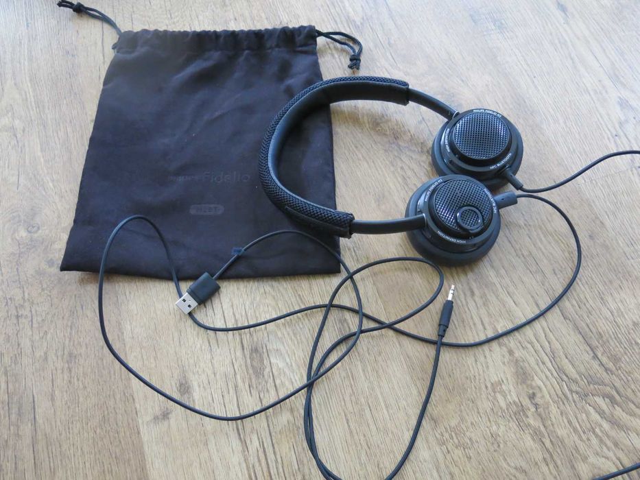Безжични слушалки Philips Fidelio M2