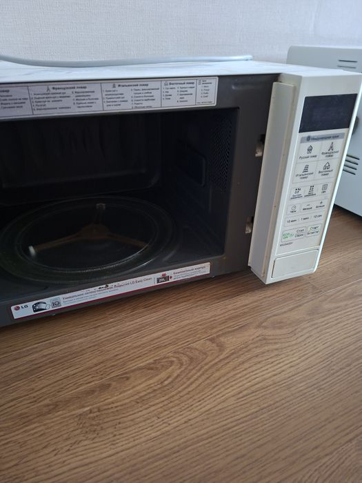 Микроволновая печь LG