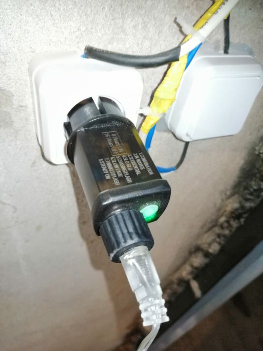 Новая ёлка с гирляндами