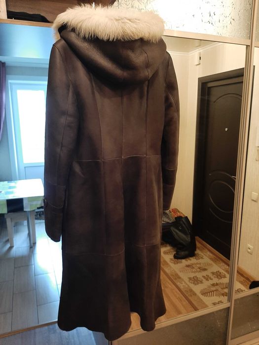 Продам дублёнку б/у, размер 48.