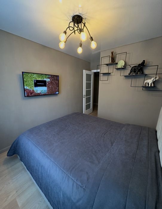 Продам трехкомнатную квартиру