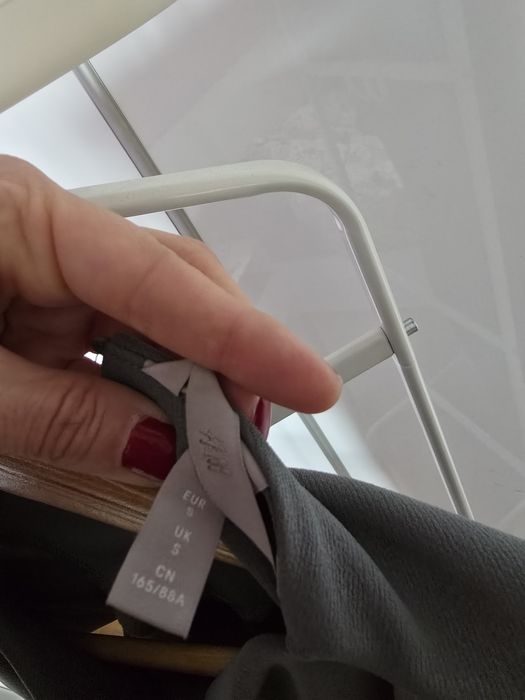 Нова рокля бизнес H&M