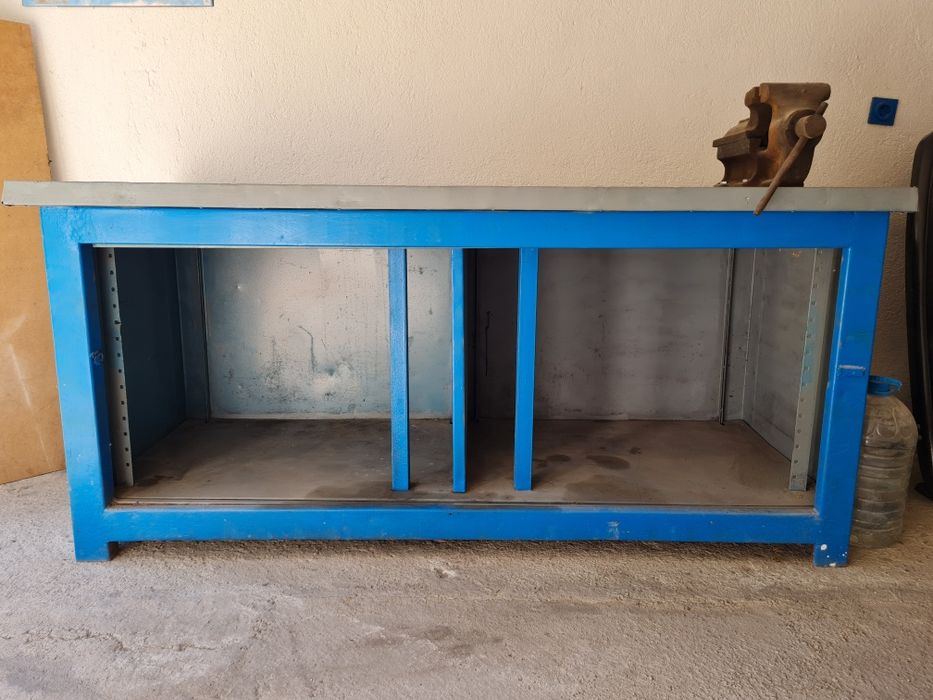 Шлосерска маса топ