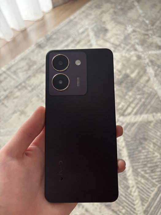 Продаю телефон vivo y27s