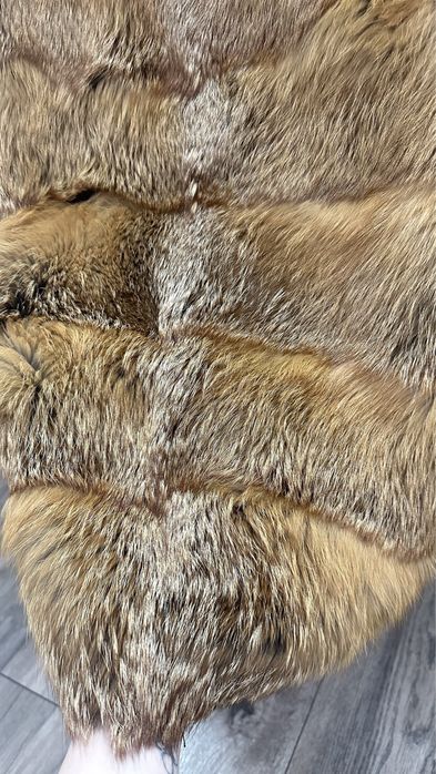 Полушубок лиса б/у 42-44 размер