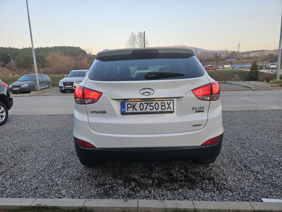 Джип Hyundai ix35 2.0 CRDi 4x4 Навигация Гражданска+каско

2.0 CRDi 4x