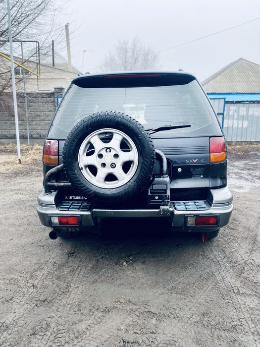 Машина MITSUBISHI RVR 1994г.