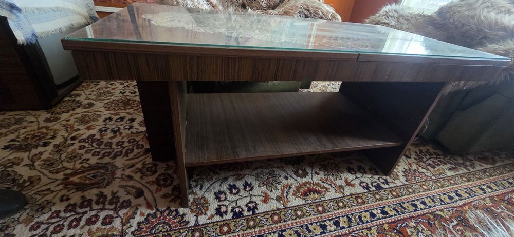 Холна маса разтегателна